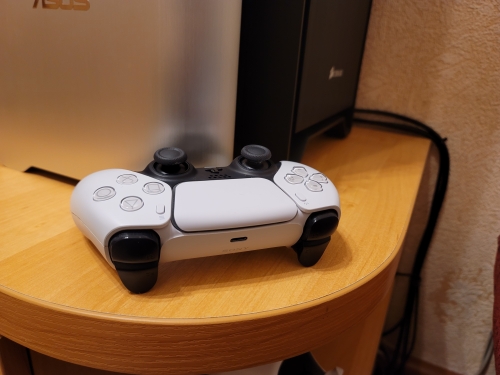 Фото Геймпад Sony DualSense White (9399902) від користувача Ironhide